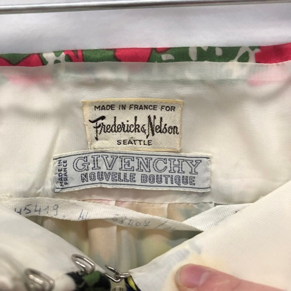 Givenchy Vintage Floral Silk Skirt Size 10 - Picture 3 of 3